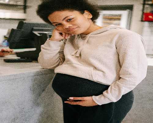 合肥失独家庭育儿指南：高烧39度应对措施与辅助生殖关怀