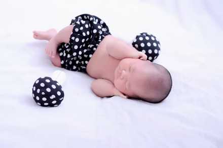 异卵双生高龄供卵生育是否必定为龙凤胎探析